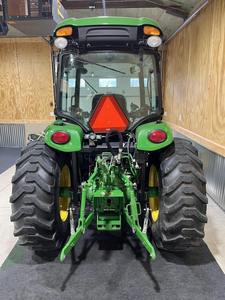 John Deere 4066R TLB 2022, 500 Horas - Product Image 3