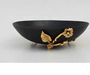 Bol à fruits en métal poli fait à la main jetable style japonais pour servir des fruits secs maison Centre Table Art de collection - Product Image 1