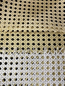 Ms. Lily Rollo de malla abierta en correas de caña de ratán de color crudo o blanco para muebles de punto - Product Image 5