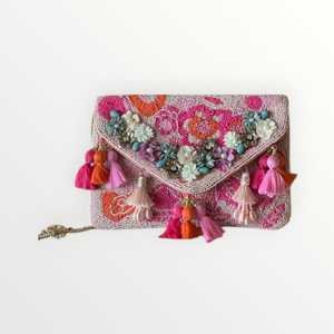 กระเป๋าคลัทช์สำหรับงานกลางคืนลายดอกไม้สำหรับผู้หญิงทันสมัย ปิดด้วยแม่เหล็ก ประดับลูกปัดและมุก ตกแต่งพู่ห้อยทรงสี่เหลี่ยม - Product Image 4