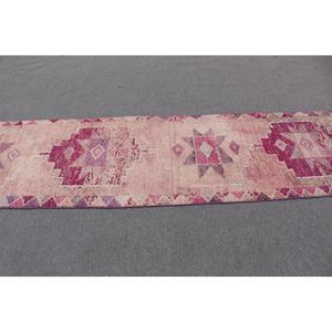 พรมเฮอร์กีตุรกีโบราณ ขนาด 2.8x11.1 ฟุต (85x339 ซม.) พรมขนสัตว์ลายทางสีชมพู - Product Image 2
