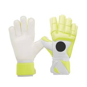Guantes de portero de fútbol de diseño personalizado Palma de látex profesional antideslizante acolchado suave de alta calidad para una máxima comodidad y agarre - Product Image 1