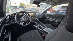 คริสตินสะอาด2021 Hyundai Elantra - Product Image 3