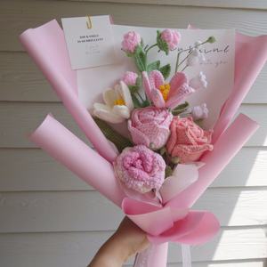 Bouquet di fiori all'uncinetto prodotto finito fatto a mano con giglio rosa tulipano <span class=keywords><strong>anniversario</strong></span> compleanno <span class=keywords><strong>fidanzata</strong></span> madre laurea per sempre <span class=keywords><strong>regalo</strong></span> - Product Image 1