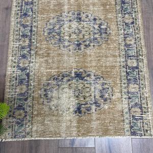 Alfombra Turca Vintage Pequeña de 2.6x5.2 pies, Alfombra de Lana Azul - Product Image 2