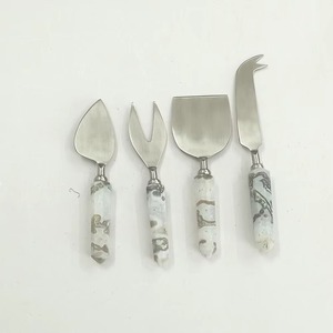 Vajilla Juego de cubiertos de acero inoxidable a granel Cubiertos cubiertos transparentes con mango de resina gris y blanco Juego de cuchillos Diseño de tendencia - Product Image 4