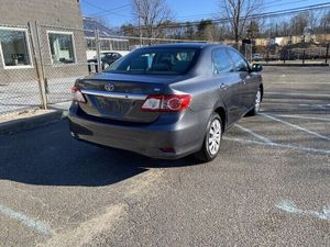 Usado 2013 To-yo-ta Co-ro-lla LHD coche limpio-fax - Product Image 5