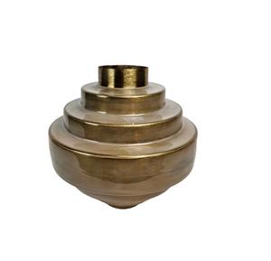 Florero artístico de metal de hierro con un diseño bellamente diseñado para hacer una declaración en interiores elegantes y lujosos - Product Image 1