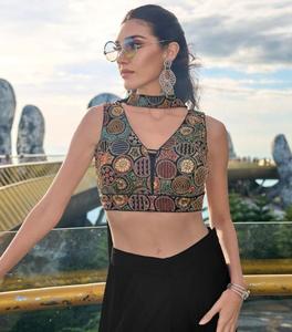 Lehenga choli ชุดเดรสแต่งงานยาวถึงพื้นแบบปักลายสไตล์คลาสสิกแบบหนาชุดคลุมแบบชินอนโชว์หลังรถไฟแบบคลาสสิก - Product Image 5