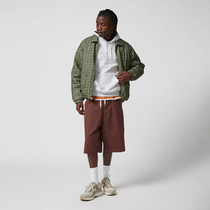 เสื้อมีฮู้ดผ้าฟลีซสีเทาสำหรับผู้ชายเสื้อสเวตเชิ้ตแนวสตรีทแบบสวมหัวลำลองผ้าคอตตอน100% ดีไซน์ออกแบบได้ตามต้องการ - Product Image 4