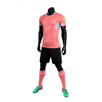 Vente en gros directe d'usine Sports Corner Ensemble de maillot de football sur mesure de haute qualité Design personnalisé Vêtements de football haut de gamme Confortables