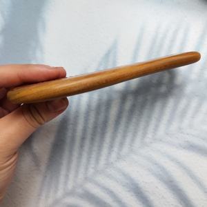 หวีไม้ธรรมชาติที่กำหนดเองโดยใช้ผมนวดจัดแต่งทรงผมทำจากเวียดนาม - Product Image 2