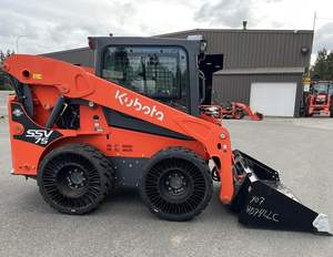 Chargeuse compacte sur chenilles Kubota avec moteur puissant, chargeuse frontale, machine de construction, d'occasion, prête à la livraison, fabriquée par ASV - Product Image 5