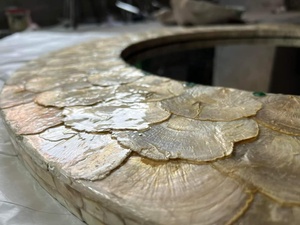 แผ่นผนังเปลือกหอยมุกขัดเงามือ-แผ่นติดผนังเปลือกหอย-ฝังผนังประดับบ้านโรงแรมร้านอาหาร - Product Image 6