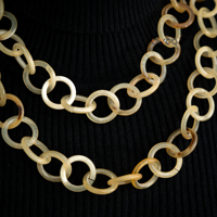 Meilleure vente en gros corne de buffle naturelle longue chaîne à maillons collier pour femmes origine vietnamienne accessoires de mode pour cadeaux