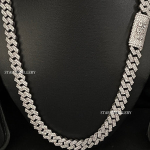 Bracelet cubain unisexe en argent sterling 925 de 12 mm de large avec moissanite VVS, cadeau chrétien - Product Image 5