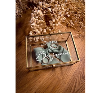 Caja de Joyería Cuadrada de Vidrio de Lujo con Acabado Dorado, Artesanía Refinada Ecológica para Decoración y Regalos de Alta Gama - Product Image 2