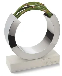 Vase à fleur en fer fait main moderne pour table à manger Article de décoration d'intérieur pour mariages campagnards Vase à fleur - Product Image 2