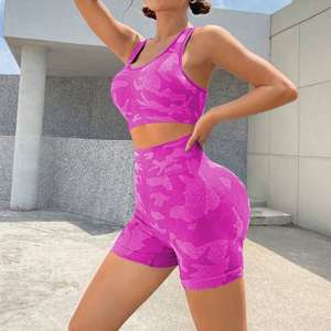 Sujetador deportivo de yoga sin costuras de alta calidad para mujer Sujetador de gimnasio y correr liso de primera calidad en tallas grandes al por mayor - Product Image 3