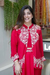 ชุดเดรสยาวอานาร์กาลีผ้าชีฟองสีแดงอมทอง งานปักมือสีทอง สไตล์อินเดีย สำหรับงานปาร์ตี้ งานแต่งงาน ลุคใหม่ - Product Image 5