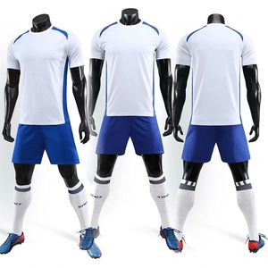 Camiseta de fútbol de estilo Retro Unisex 150 GSM poliéster Slim Fit transpirable secado rápido ligero sublimación impresión Club uniforme - Product Image 1