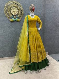Fausse Georgette Belle Lehenga Verte Avec Moutarde Kurti Dupatta Ensemble Brodé Indien Lehenga Choli Festive Party Readymade - Product Image 2