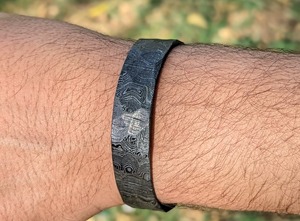 Handmade Damascus <b>Steel</b> Hand Forged Precious Pattern Bracelet <b>for</b> Men and <b>Women</b> - Product Image 2