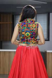Lehenga choli ในผ้าฝ้ายเรยอนสีแดงจากนักออกแบบล่าสุด - Product Image 3