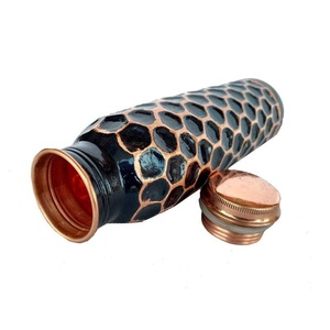 Bouteille d'eau en cuivre martelé taillé diamant couleur émail bouteille d'eau en cuivre à usage quotidien pour la gymnastique et le yoga en voyage - Product Image 4