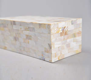 กล่องเก็บของตกแต่งฝังมุกเปล่งประกายสีขาวระยิบระยับ งานฝีมือสุดหรู ประดับด้วยโมเสกเปลือกหอยสีขาว - Product Image 5