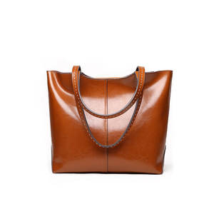 Sacs fourre-tout en cuir pour femmes Hamid International, prix ajustable, anti-plis, qualité supérieure, légers, vente chaude, personnalisables - Product Image 1