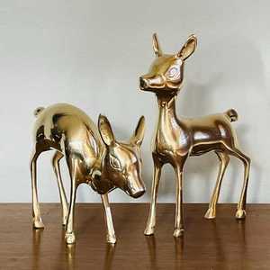 Nuevo diseño hecho a mano de latón tradicional Reno estatua coleccionable exportador decorativo de la India con calidad de exportación - Product Image 4