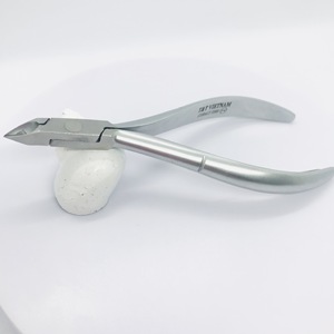 Cortaúñas de Acero Inoxidable de Alta Calidad para Salón de Uñas, Removedor de Cutículas y Piel Muerta Duradero, T&T Vietnam K01, Venta al por Mayor de Fábrica, Vietnam Usado - Product Image 1