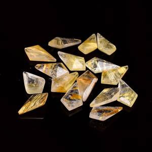 Hermosas piedras preciosas de cabujón sueltas de Cuarzo rutilado dorado genuino con forma de cometa para hacer joyas a precios mayoristas - Product Image 2