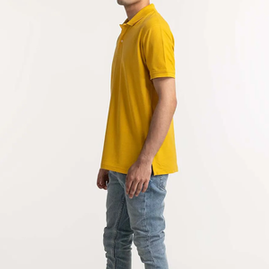 Tùy chỉnh Retro bóng đá mặc Set với quần short OEM tự động cắt thăng hoa in ấn cho câu lạc bộ đội sử dụng cá nhân - Product Image 5