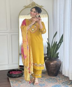 Modern Plus Size Modest Dress in <strong>Turkish</strong> Abaya with Denim Robe and Moroccan Caftan Style - Product Image 6