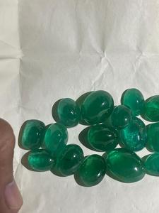 Belle pierre en vrac de cabochon d'émeraude zambienne pour les bijoux faits à la main - Product Image 3