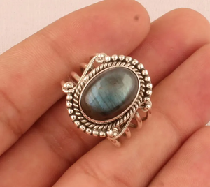 Designer Vintage Statement <b>Ring</b> Natural Labradorite 925 Sterling Silver Handmade Gemstone <b>Ring</b> Fashionable Labradorite <b>Ring</b> - Product Image 4