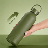 Bouteille d'eau réutilisable élégante pour filles avec finition mate, gourde isotherme mince de 500 ml pour les sports de plein air
