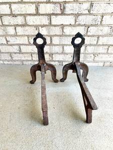 Andirones de hierro fundido con clase rústica única para soporte de almacenamiento, patio trasero, hogar, chimenea al aire libre, estante para leña, soporte para troncos - Product Image 4