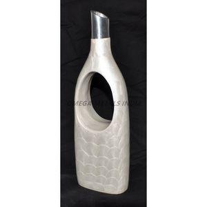 Los últimos diseños de jarrones de metal en un impresionante color gris oscuro con forma cilíndrica moderna y patrón intrincado para la decoración del hogar - Product Image 6