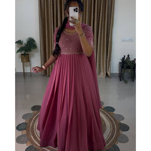 Elegante vestido largo bordado Georgette Anarkali elegante con trabajo de yugo pesado para bodas, recepción y eventos especiales - Product Image 1