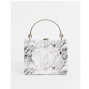 Sac à main de soirée imperméable en résine avec chaîne de perles et fleurs ornées de pierres artisanales pour mariage et fête - Product Image 1