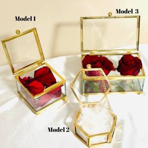 Organisateur de bijoux de boîte à bagues en verre de forme hexagonale de conception la plus simple fabriqué avec un cadre en verre et en métal pour les fiançailles de mariage - Product Image 5