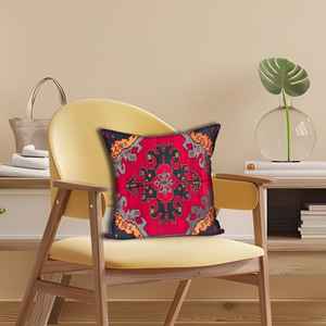 Cojín con Estampado Floral Bohemio: Decoración Vibrante para el Hogar, 8"x8" - 20x20 cm - Product Image 2