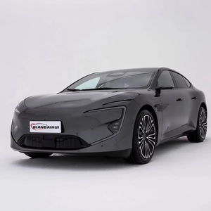 Berline électrique pure de luxe 2025 |   Véhicule électrique intelligent 4x4 à longue autonomie |   Véhicule à énergie nouvelle haute performance fabriqué en Chine - Product Image 1