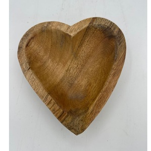 ชามไม้รูปหัวใจสำหรับรับประทานอาหารและเสิร์ฟ ทำจากไม้ธรรมชาติ ไม้กระถินเทศและมะม่วง - Product Image 5