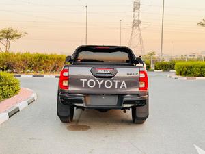 Utilisé 2024 pour Hilux 2.8 GD6 Legend DC Sièges en cuir droit Toit ouvrant panoramique Caméra arrière 360 - Product Image 5