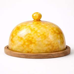 Plat à beurre jaune en forme de dôme avec poignée à pompon, boîte à fromage en résine sur plateau en bois, couvercle alimentaire décoratif bohème pour table - Product Image 4