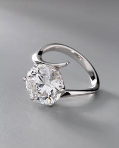 แหวนหมั้นเพชรเม็ดกลมสีขาว12มม. ชุบทอง18K แบบมินิมอล - Product Image 4